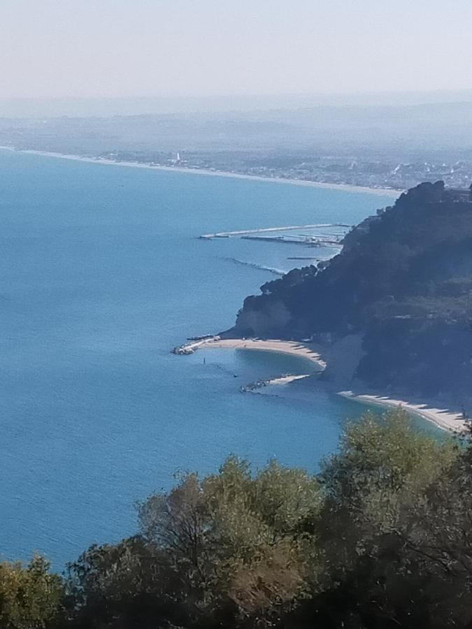 Affittacamere Le Tre Sorelle Sirolo Zewnętrze zdjęcie